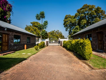 Modern 3 Bedroom Apartment for Sale in Eastlea 