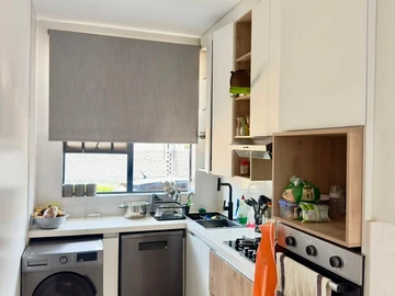 2 Bedroom Flat & Apartment