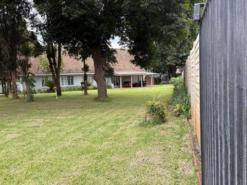 11 Bedroom Townhouse Complex