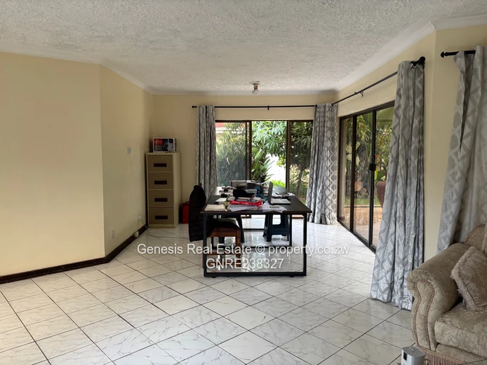 5 bedroom home on the fairway in the prestigious Brooke Golf Estate  (Sole Mandate)