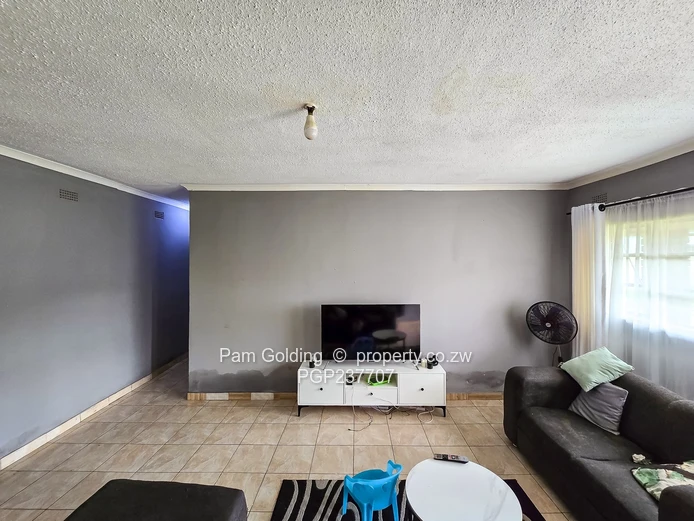 Four Bed Property With Great Potential (Sole Mandate)