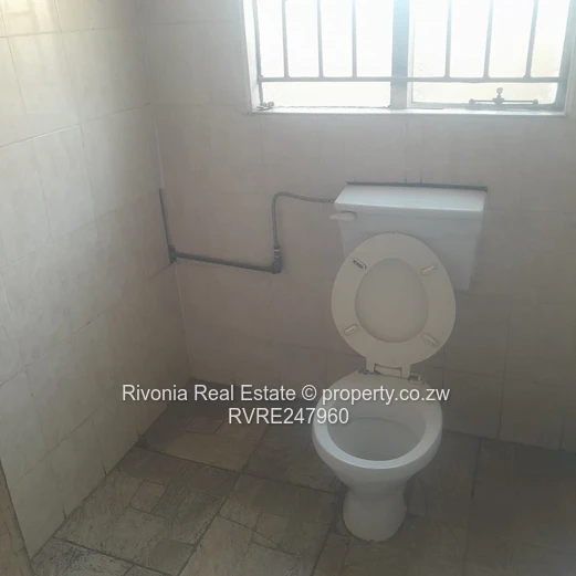 Brick-Walled 3-Bed Glen Norah A Home with Borehole