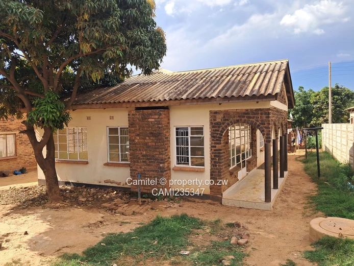 A neat house for sale (Sole Mandate)