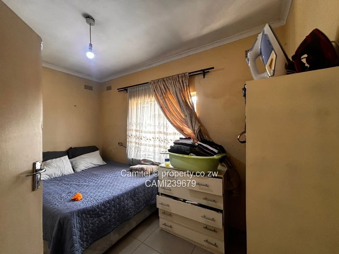 Houghton Park good location can be used for commercial,walled and gated clean deed