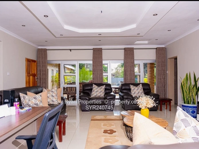 Kwekwe, Southwood House For Sale