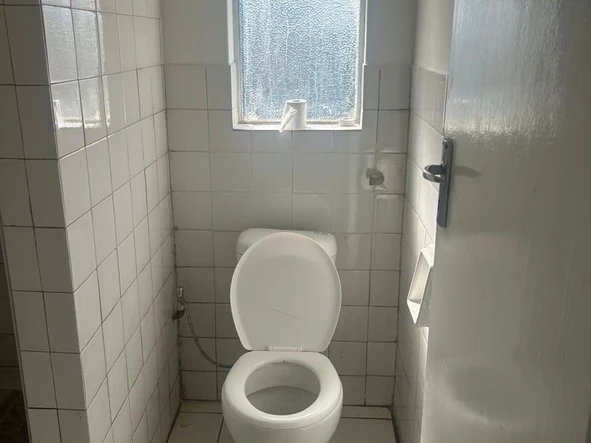 2 Bedroom Flat & Apartment