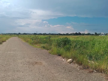 Commercial & Industrial Land