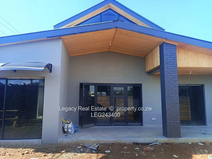 Secure And Well-Maintained 4 Bedroom House In Arlington Park