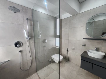 4 Bedroom Garden Flat