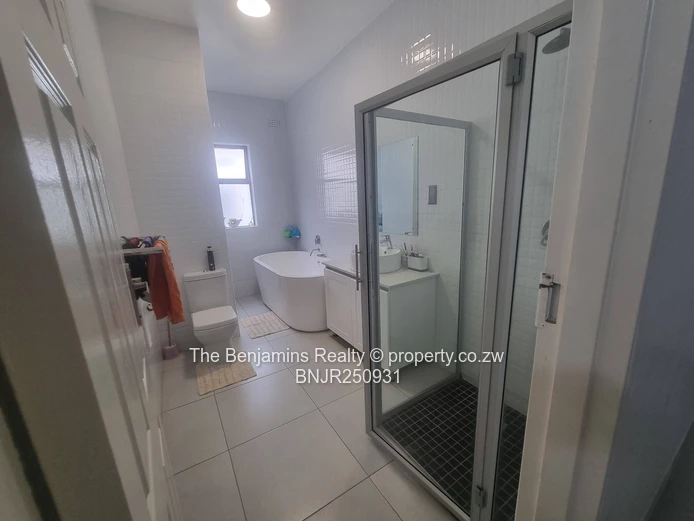 Townhouse In Avondale In A Secure Complex