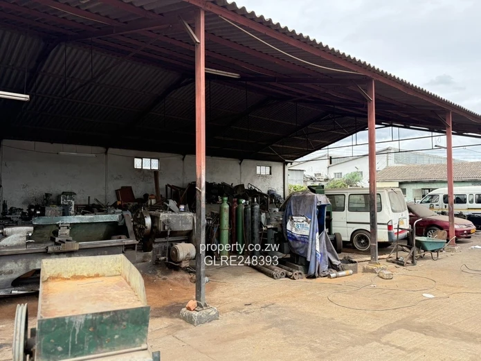 Willowvale Vehicle Depot: 2,780m² Yard + 500m² Workshop For Sale