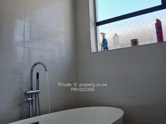 Spacious 2-Bedroom Unit for Rent - Arlington East