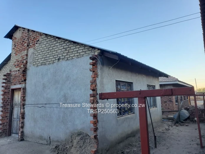 3-Bed Home with Concrete Yard in Southview Park