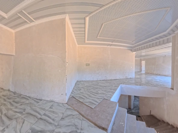 9 Bedroom House