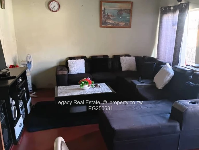 Dzivarasekwa Investment 4-Bed Walled Home with Garden & Verandah (Sole Mandate)