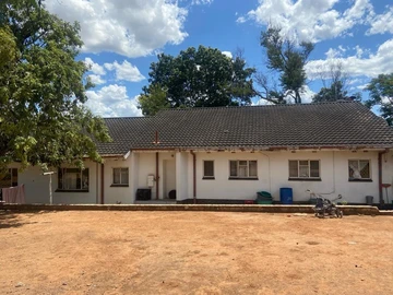 House For Sale In Chiredzi Low Density