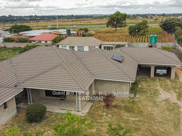4 Bedroomed house For Sale In Zimre Park