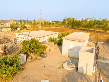Farm & Agricultural Land