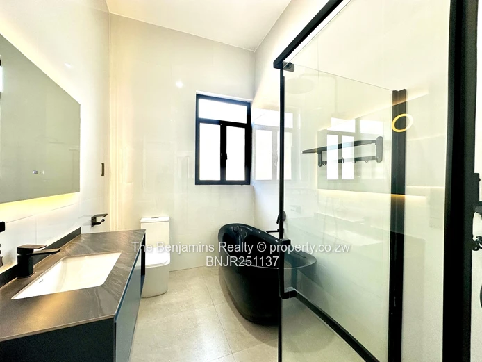 4 Bed Modern Villas-Mt Pleasant