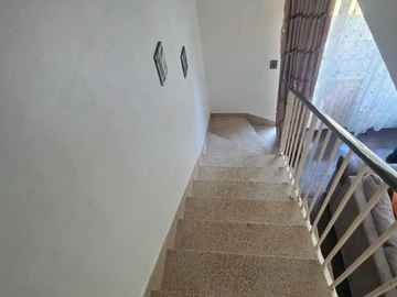 2 Bedroom Flat & Apartment