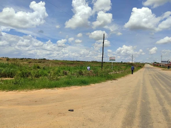 Commercial & Industrial Land