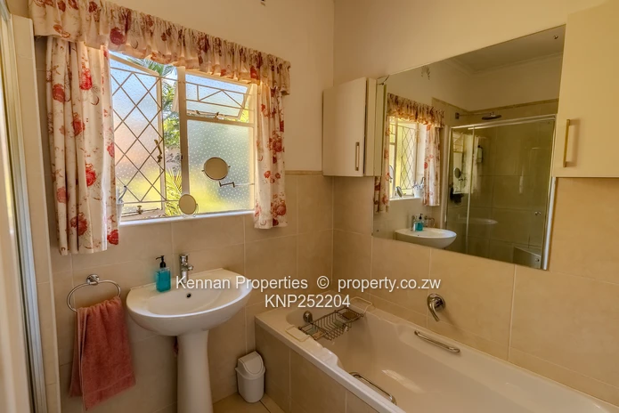 Gracious family home in Colne Valley (Sole Mandate)