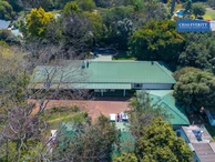 6 Bedroom House
