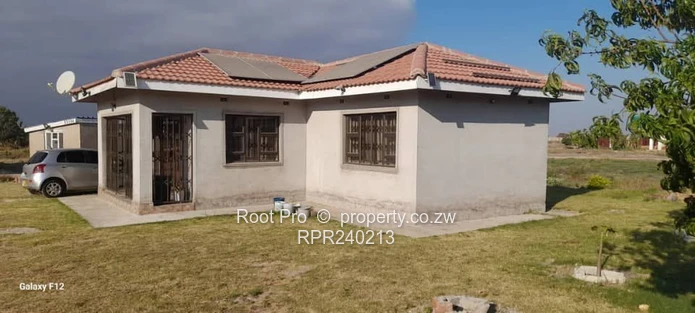 Neat 2-Bed Home on 1300m² with Borehole — Damofalls Inverangus 
