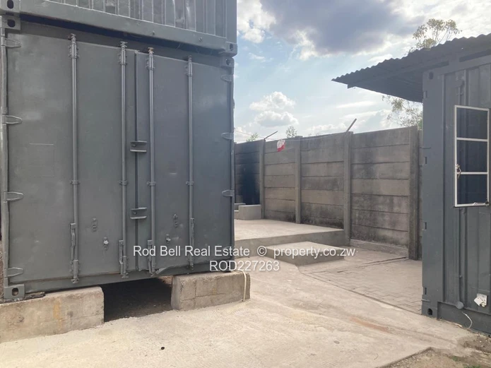 Spacious Warehouse/Office Space for Rent in Msasa.