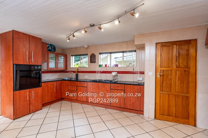 Spacious 4 Bedroom Family Home Greystone Park (Sole Mandate)