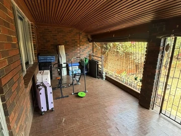 2 Bedroom Garden Flat