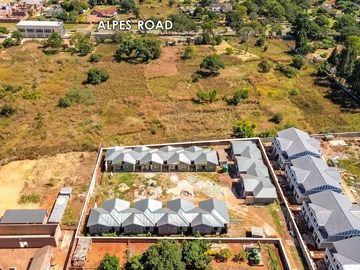 3 Bedroom Flat & Apartment