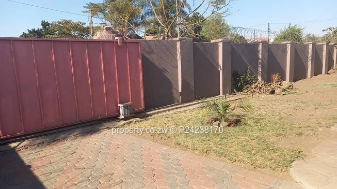 Mainway Meadows $600