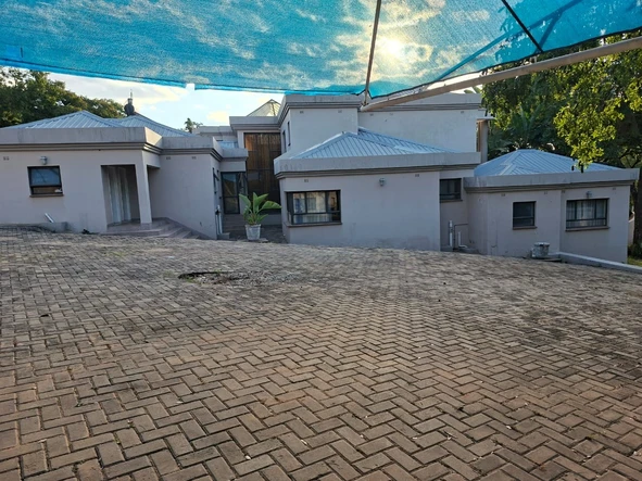 7 Bedroom House