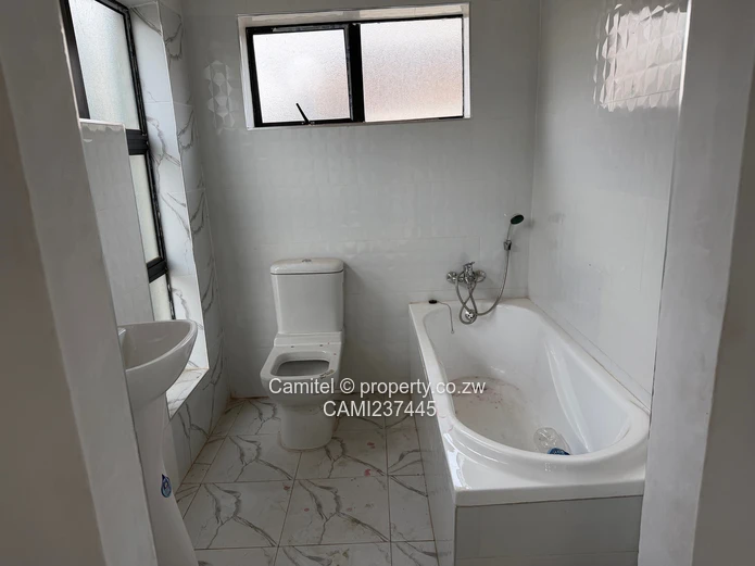 Aspindale gated community:4 beds main en-suite,walled and gated clean paperwork