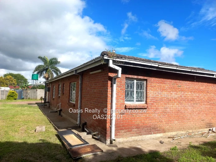 Prime Westgate Family Home – Spacious 1,300 sqm Stand with Exceptional Expansion Potential