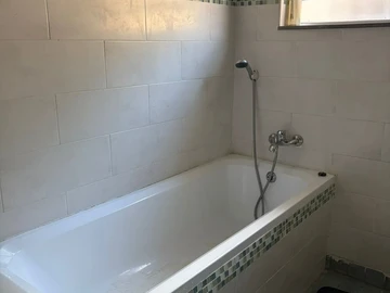 3 Bedroom Flat & Apartment
