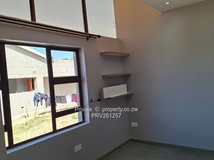 Modern 3-Bed  in Erasmus Park — Borehole & solar