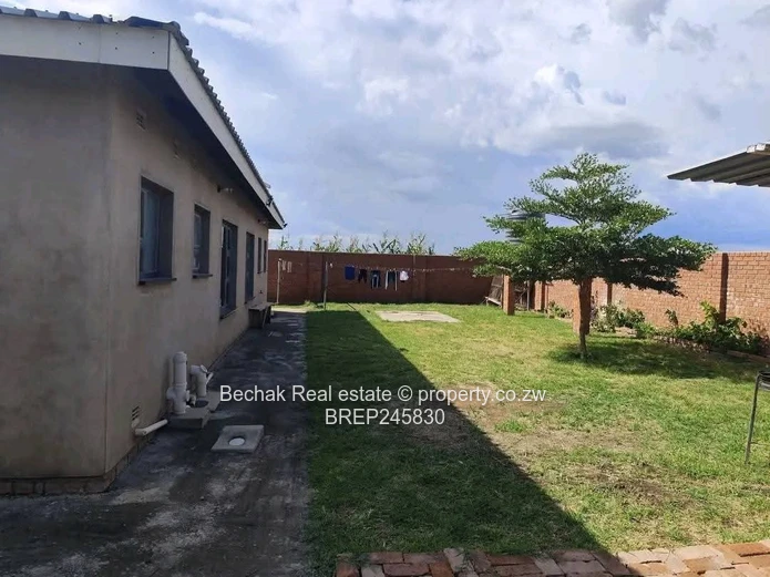 Spacious 9-Bed Norton Home with Borehole & Veranda