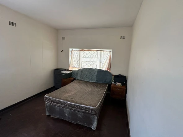 3 Bedroom Flat & Apartment