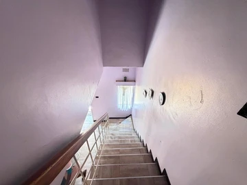 3 Bedroom Flat & Apartment