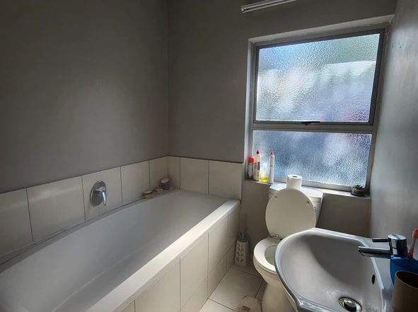 2 Bedroom Garden Flat