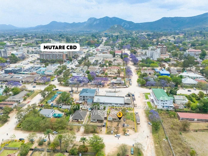 Prime Corner 3-Bed House on Main Road, Avenues (Sole Mandate)
