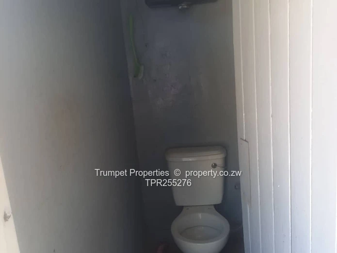Basic 2-Bed Mufakose Home - 400 sqm, Good ZESA, title deeds
