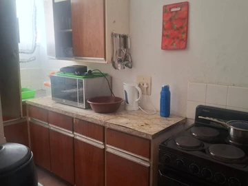 2 Bedroom Flat & Apartment