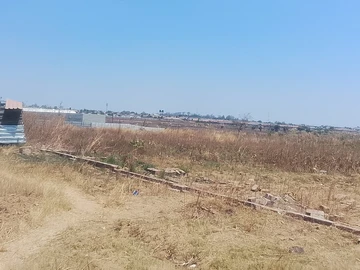 Commercial & Industrial Land