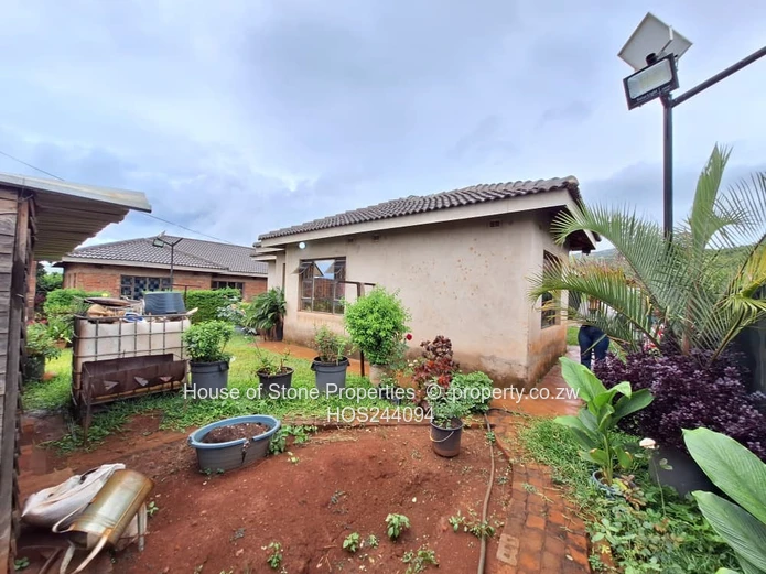 Spacious 5 Bedroom Family Home in Mazowe 
