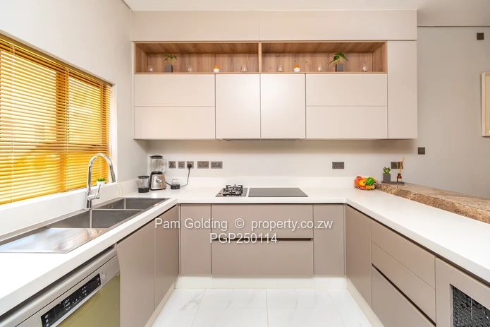 Modern Luxury Townhouse – Golden Stairs, Mount Pleasant (Sole Mandate)