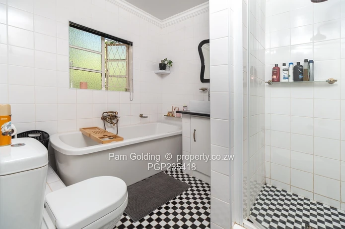 Lovely Family Home in Glen Lorne 