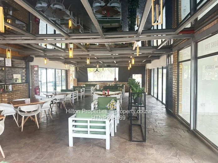Stylish Coffee Shop/Café in Highlands 